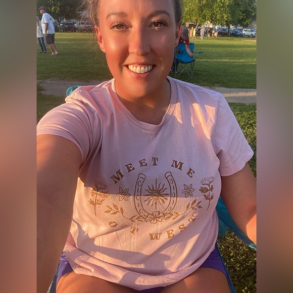 Meet your Posher, Randi - Picture 2 of 5